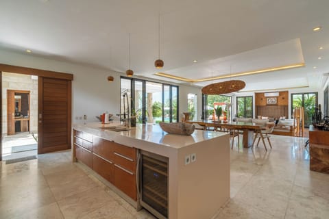 Family Villa, Garden View | Private kitchen | Fridge, microwave, oven, stovetop