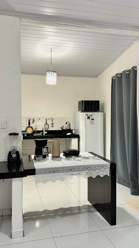 Basic Studio Suite, Garden View | Private kitchen | Full-size fridge, microwave, oven, toaster