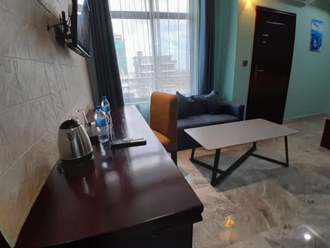 Standard Twin Room, Balcony | Desk, laptop workspace, soundproofing, free WiFi