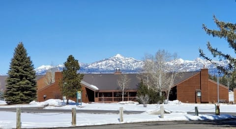 Front Winter View of Aspenwood Condominiums