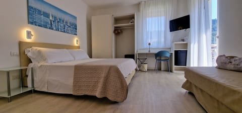 Grand Double or Twin Room, Balcony | Minibar, in-room safe, desk, free WiFi