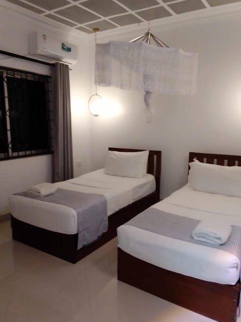 Twin Room, Courtyard View | Free WiFi