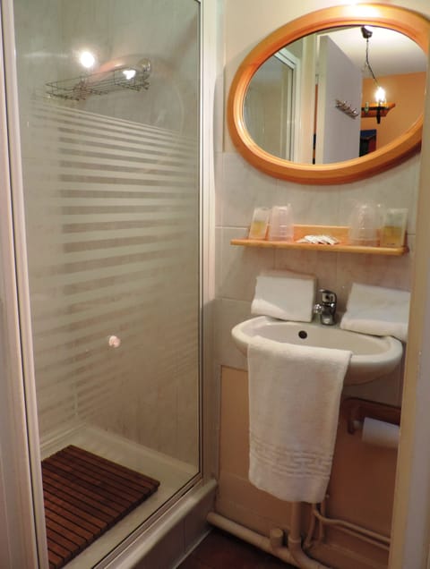 Family Room, Terrace | Bathroom | Bathtub, free toiletries, hair dryer, towels