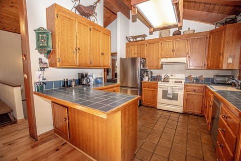 Home Swede Home - Kitchen