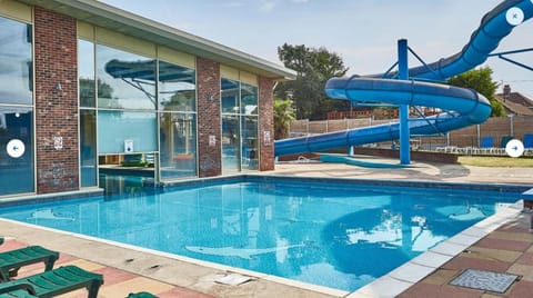 Cabin | Pool | Outdoor pool