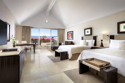 Ambassador Suite Ocean View | Premium bedding, down comforters, pillowtop beds, free minibar