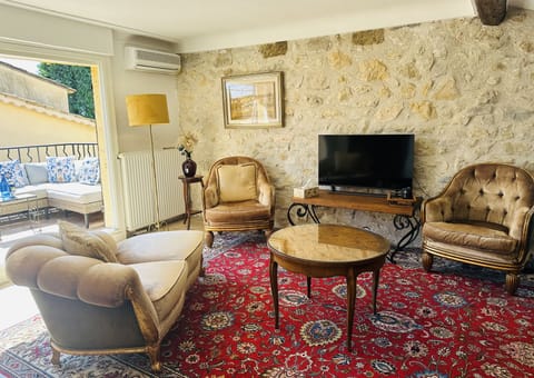 Lounge area opening onto terrace