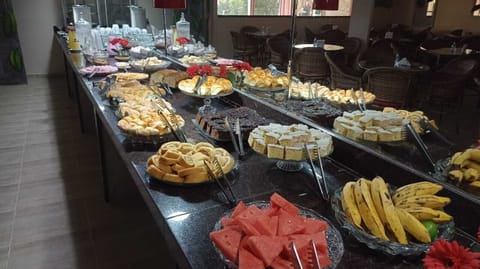 Free daily self-serve breakfast