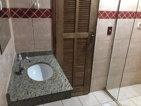 Shower, free toiletries, towels, soap