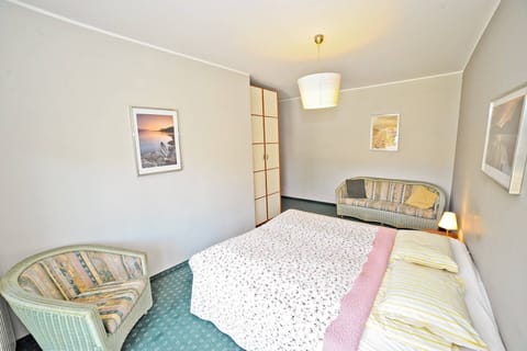 Comfort Apartment | Iron/ironing board, free WiFi