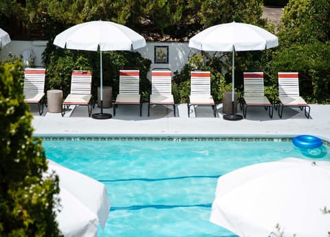 Seasonal outdoor pool, pool umbrellas, sun loungers