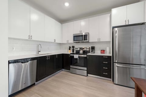 Unit 1 - Fully equipped kitchen