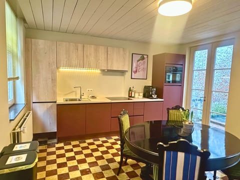 Fully equipped kitchen (renovated in December 2024)