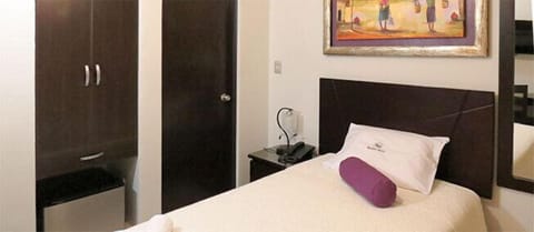 Standard Single Room | Minibar, desk, free WiFi, bed sheets