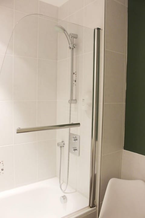 Standard Double Room, Lake View | Bathroom | Shower, hair dryer, towels, soap