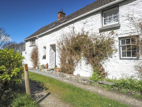 Driveway at the front of the property.