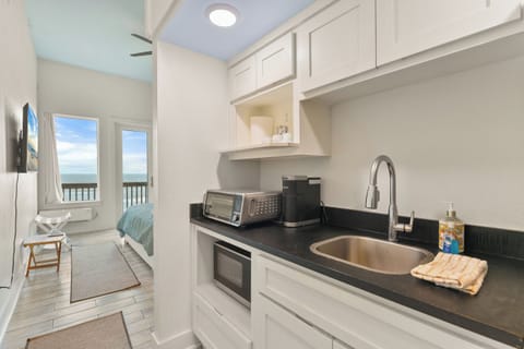 Deluxe Single Room #307, 1 Bedroom, Beach View, Oceanfront | Private kitchen | Full-size fridge, microwave, coffee/tea maker, toaster oven