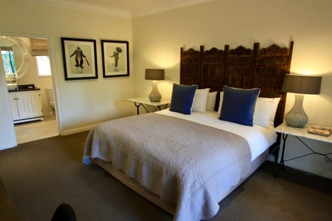 Premium Room, 1 Bedroom, Balcony, Garden View | 1 bedroom, minibar, in-room safe, individually decorated
