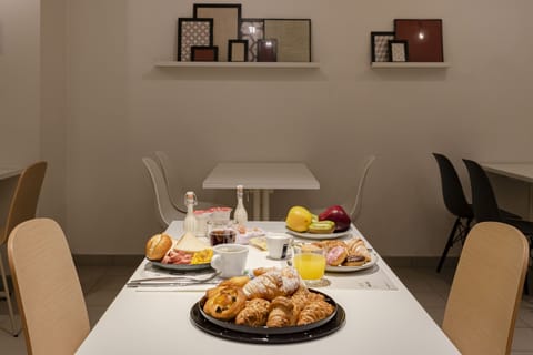 Daily buffet breakfast (EUR 9.50 per person)