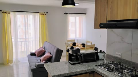 Apartment, 2 Bedrooms, Accessible, City View | Interior