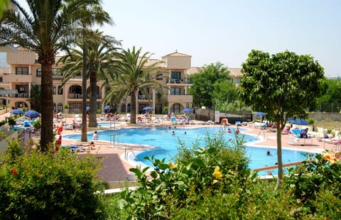 2 outdoor pools, pool umbrellas, sun loungers