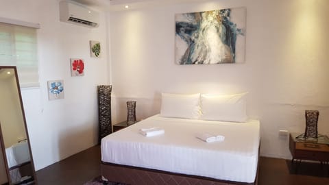 Deluxe Suite, 2 Bedrooms, Pool View | Premium bedding, down comforters, memory foam beds, minibar