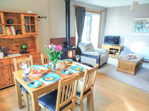 Living room/dining room | Pine Cottage, Killin