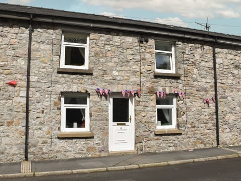 Exterior | Tawe Cottage, Ystradgynlais