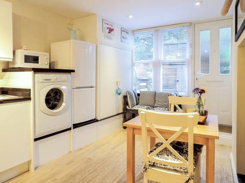 Kitchen/diner | The Snug - Watersmeet, Lynmouth