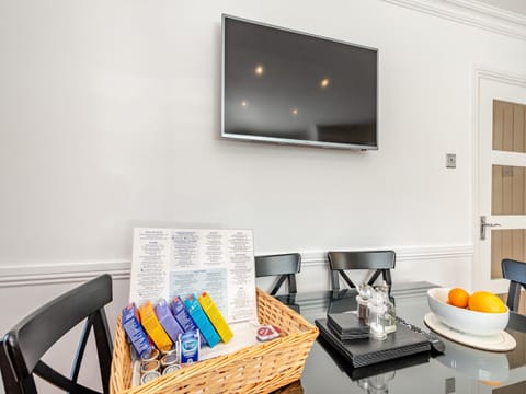 Kitchen/diner | Duck Bay Cottage 1 - Duck Bay Cottages, Alexandria, near Loch Lomond