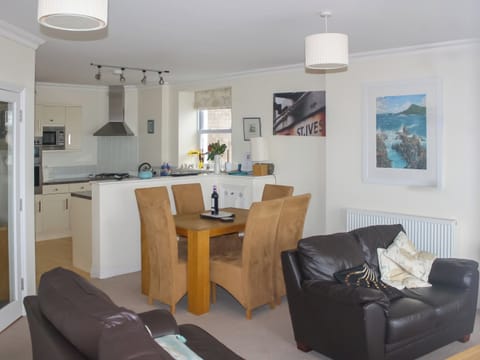 Open plan living space | Ocean Breezes, St Ives