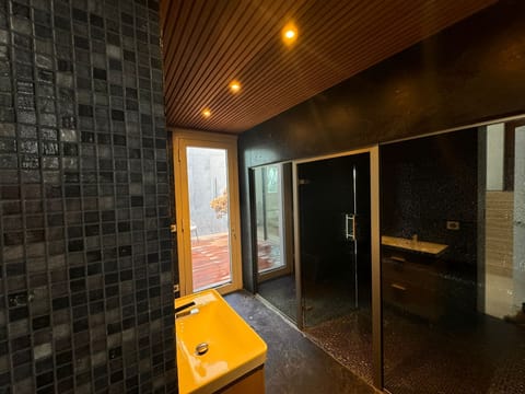 Steam room