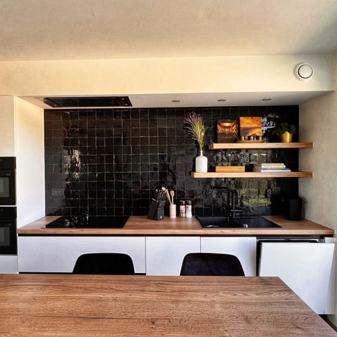 Shared fridge, microwave