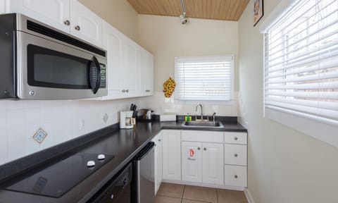 Villa, 1 King Bed with Sofabed, Kitchen at Wicker House, 913 Duval Street | Private kitchenette | Fridge, microwave, coffee/tea maker