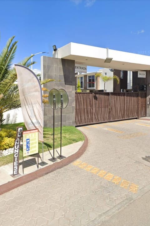 House, 2 Bedrooms, Smoking, Balcony | Exterior detail