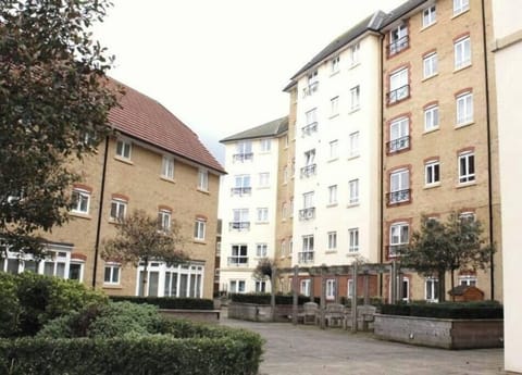 Pleasant development within a short walk of the historic town centre. 