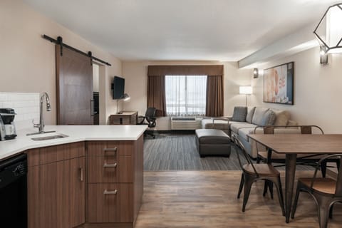 Superior Suite, 1 Bedroom, Kitchen | Premium bedding, pillowtop beds, desk, blackout drapes