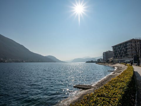 Cloud, Sky, Daytime, Property, Building, Window, Plant, Architecture, Grass, Urban Design