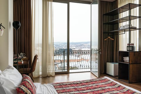 Suite with City view | Free WiFi