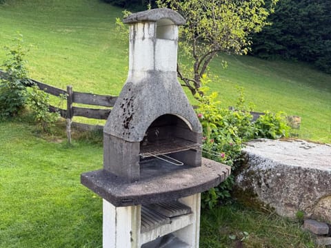 Classic Apartment, 3 Bedrooms | Property grounds