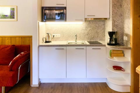 Fridge, microwave, dishwasher, coffee/tea maker