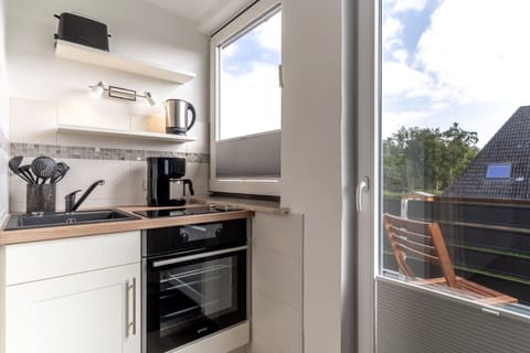 Classic Apartment, 2 Bedrooms | Private kitchen | Fridge, microwave, coffee/tea maker, electric kettle