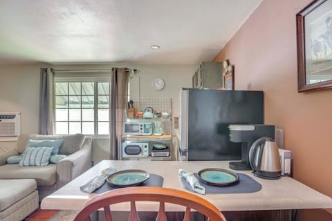 Apartment (0 Bedroom) | Interior