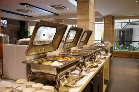 Daily buffet breakfast (INR 330 per person)