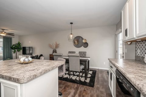 Fully equipped kitchen