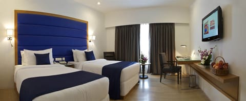 Superior Double or Twin Room, 1 Bedroom, Non Smoking, City View | 1 bedroom, premium bedding, minibar, in-room safe