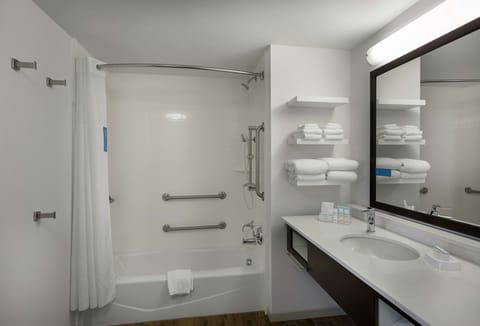 Studio, 2 Queen Beds, Accessible, Bathtub | Bathroom | Combined shower/tub, free toiletries, towels