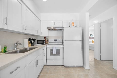 Family Apartment 2 Bedroom | Private kitchen