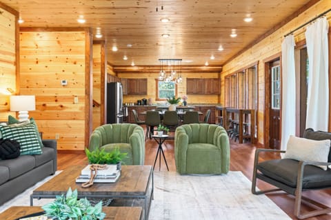 Bright and welcoming living room with mountain views and plenty of space.