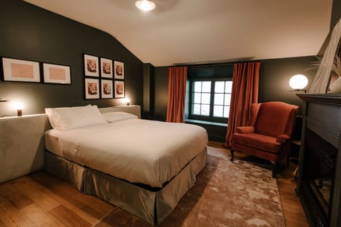 Room, 1 Queen Bed | 1 bedroom, Egyptian cotton sheets, premium bedding